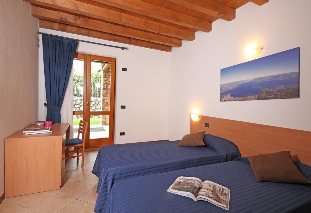 Residence Borgo Dei Limoni - Appartamenti Con Garage Gargnano Extérieur photo