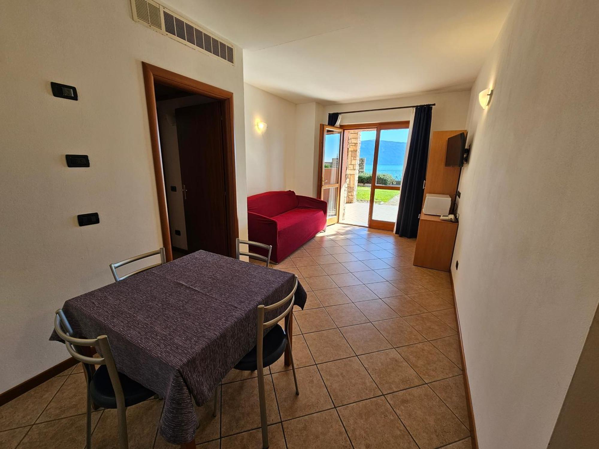 Residence Borgo Dei Limoni - Appartamenti Con Garage Gargnano Extérieur photo